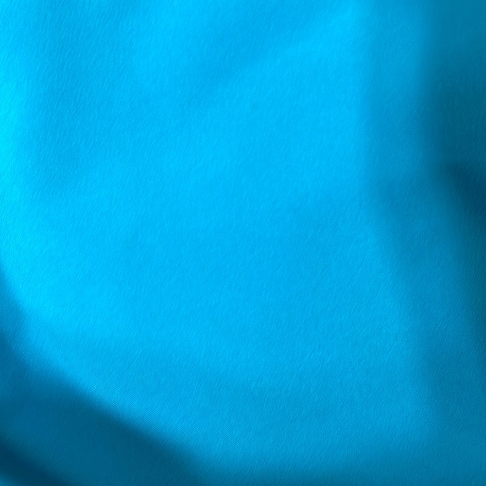 Careisma as previous picture of set for careisma scrub but this color